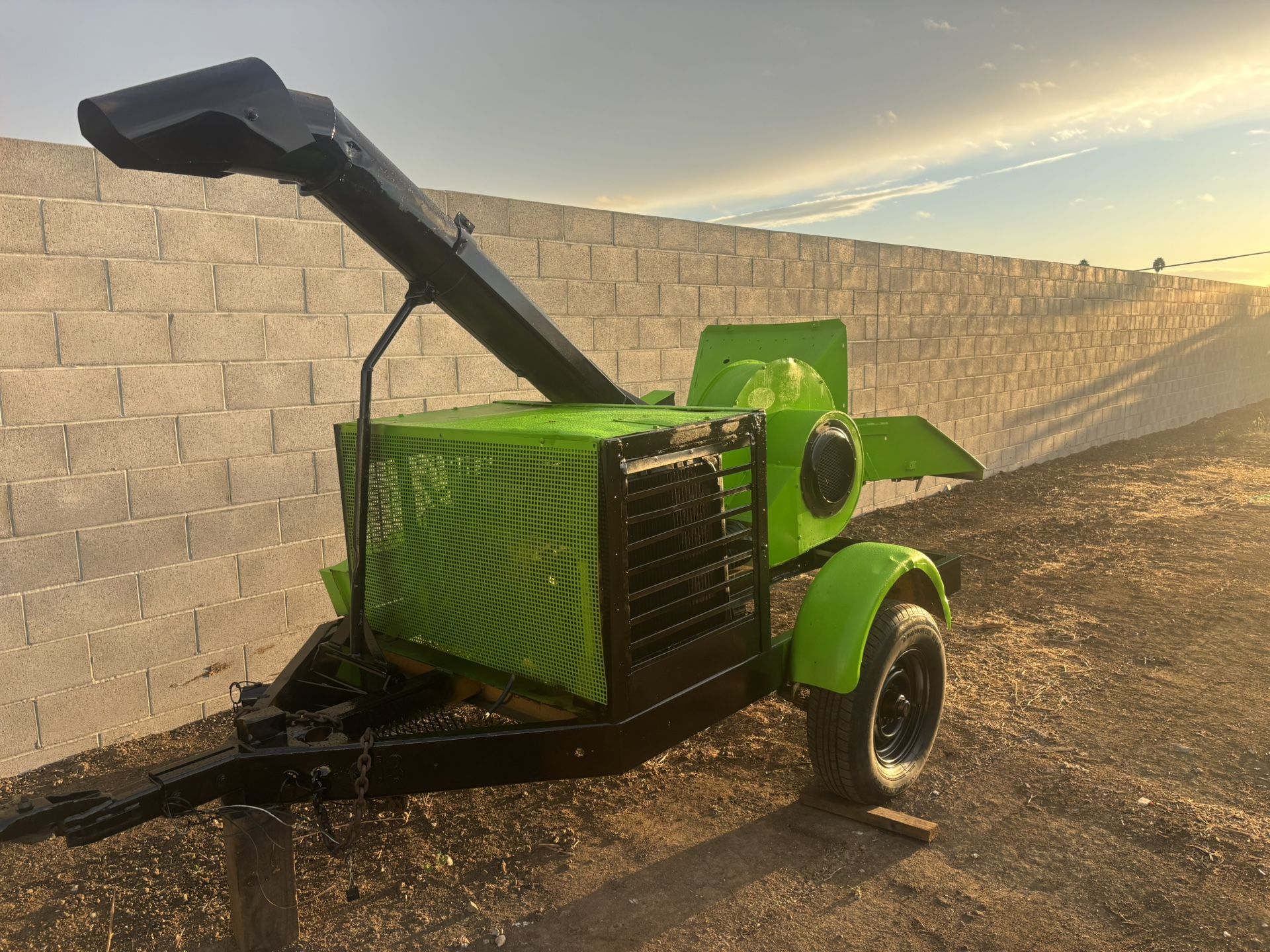 Industrial Wood Chipper 