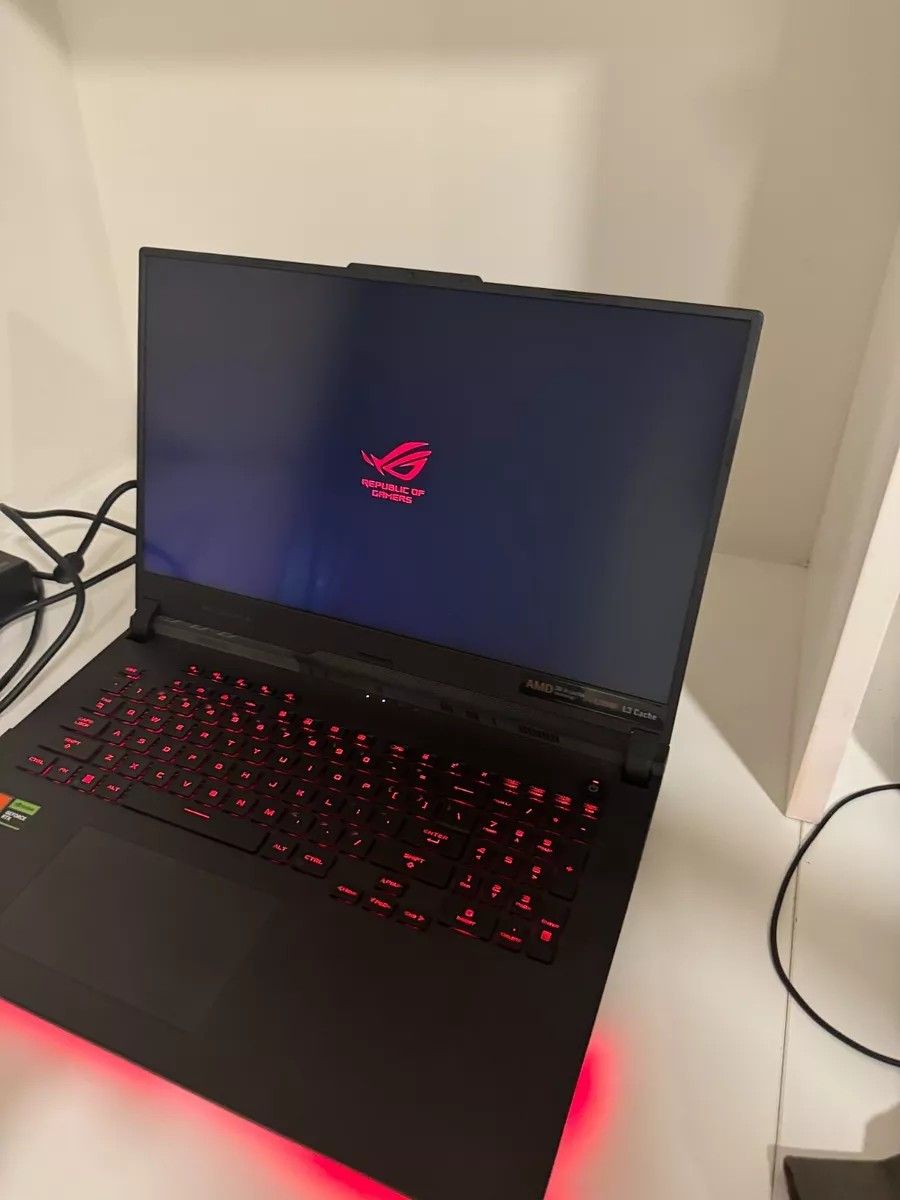 ASUS ROG Strix SCAR 17 X3D
