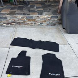 Toyota Tundra 2022 Floor Mats OEM