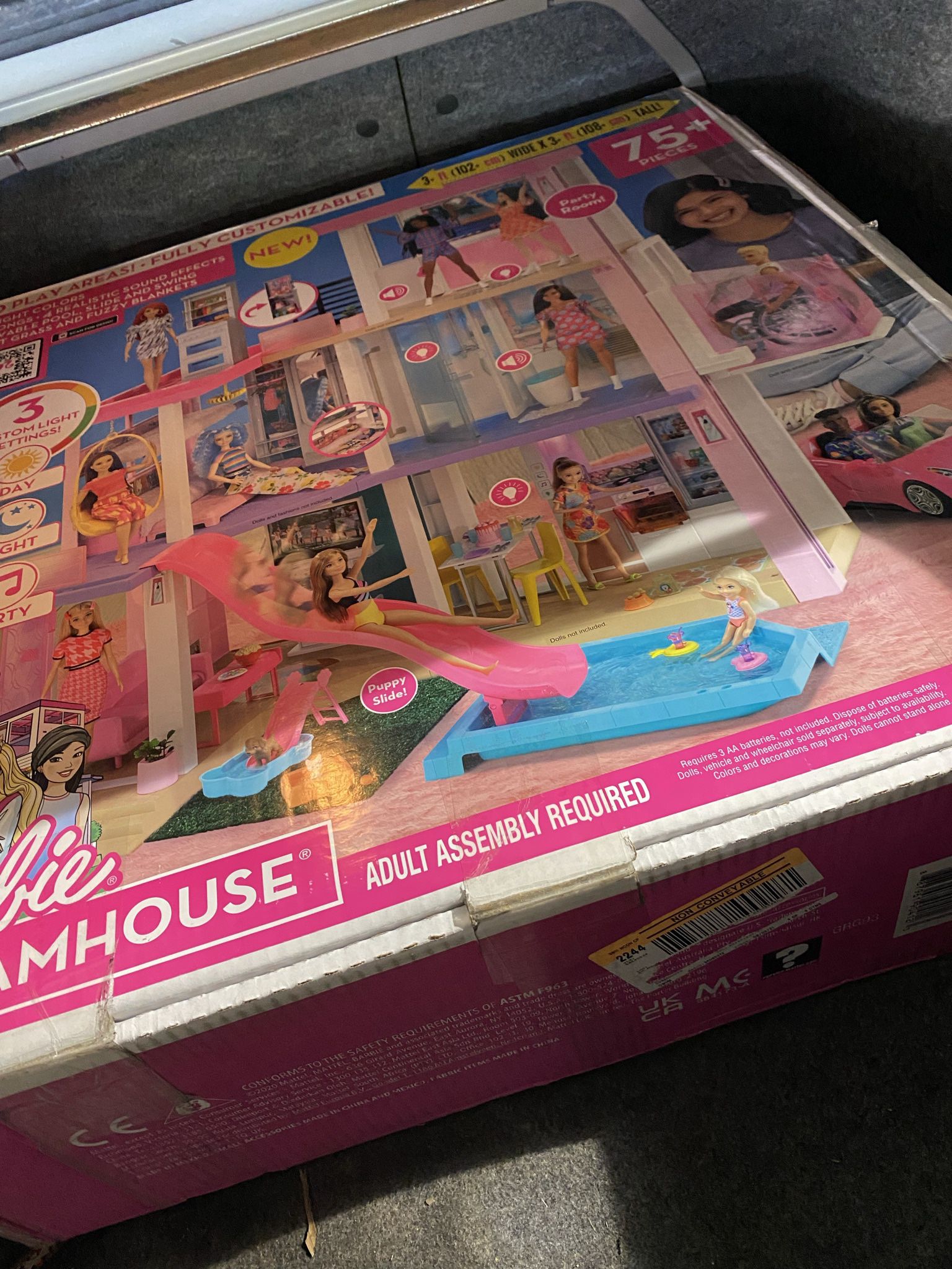 Barbie Dream house 