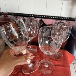 Princess House Set de 4 Copas tamaño Mediano de Cristal para vino.   Nuevas  nunca se usaron.  Solo q no tienen sus cajas.    Precio Firme 