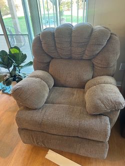 Brown fabric recliner
