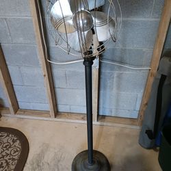 Vintage Cast Iron 10 In Standing Oscillating Fan