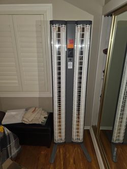 Daavlin 7 Series Phototherapy Unit full-body UVB phototherapy,
