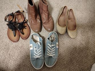 Lot Of Ladies Shoes