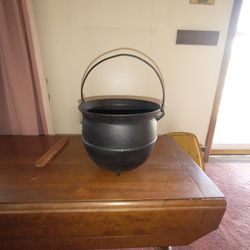 Antique Cast Iron Bean Kettle