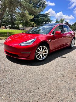Tesla Model 3 2020