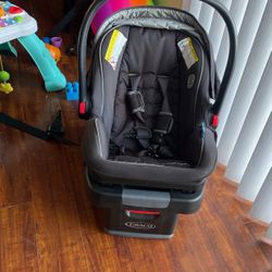 Graco Car Seat 