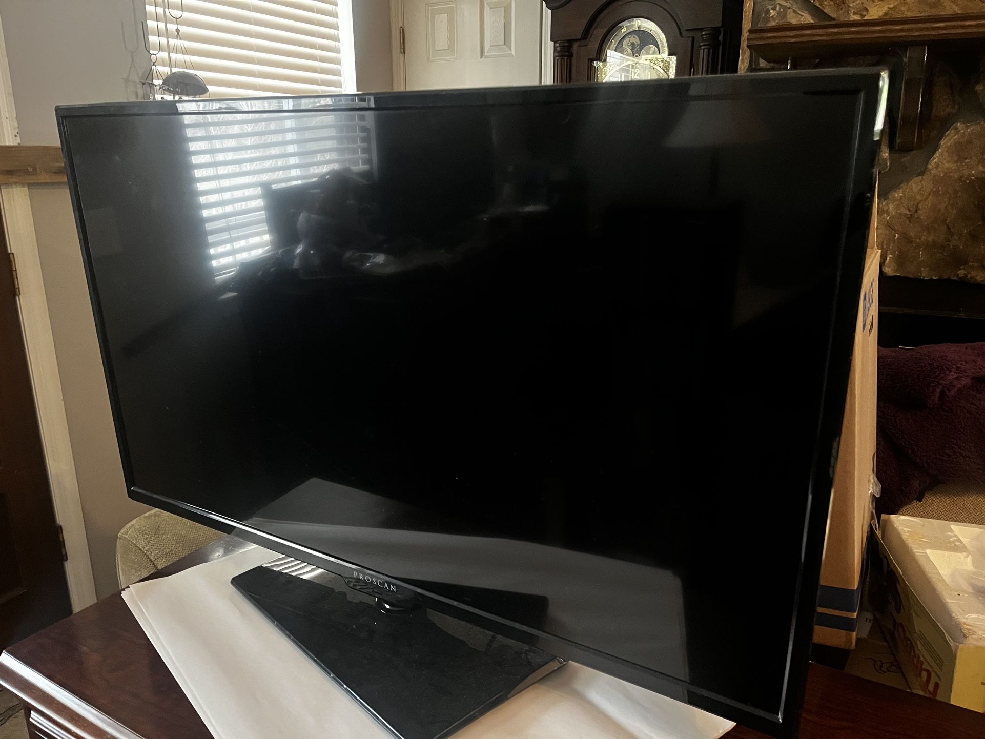 39 Inch PROSCAN LED TV