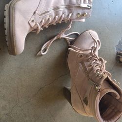 Guess Boots Size 7 Swead Practicaly New