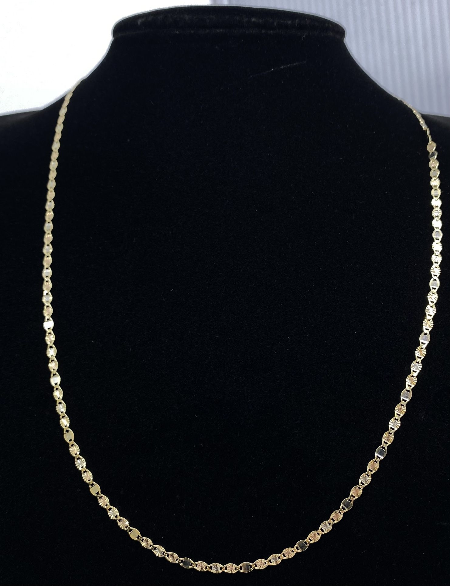 $325 Three Tone Gold Valentino Chain
