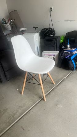 White Desk Chair