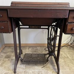 Antique Sewing Machine 200 