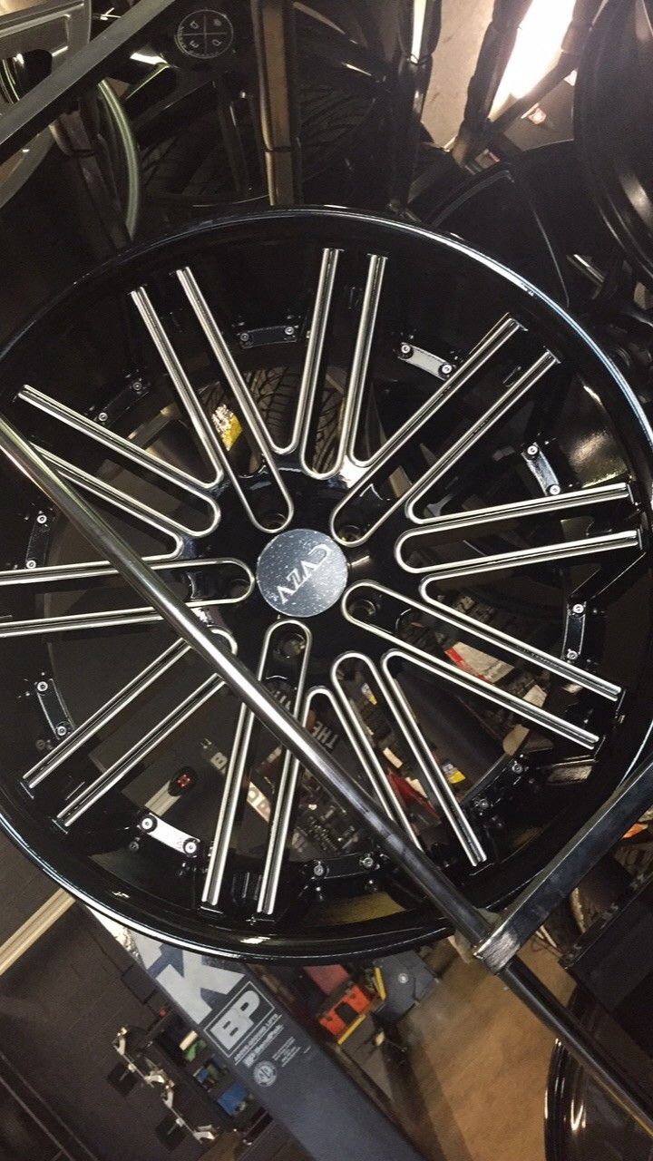 22's WHEELS AND TIRES