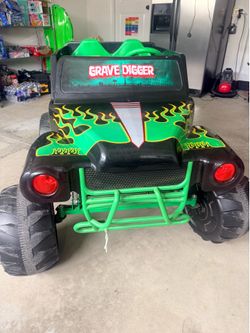RARE 24V Monster Jam Grave Digger Power Wheels | New Battery