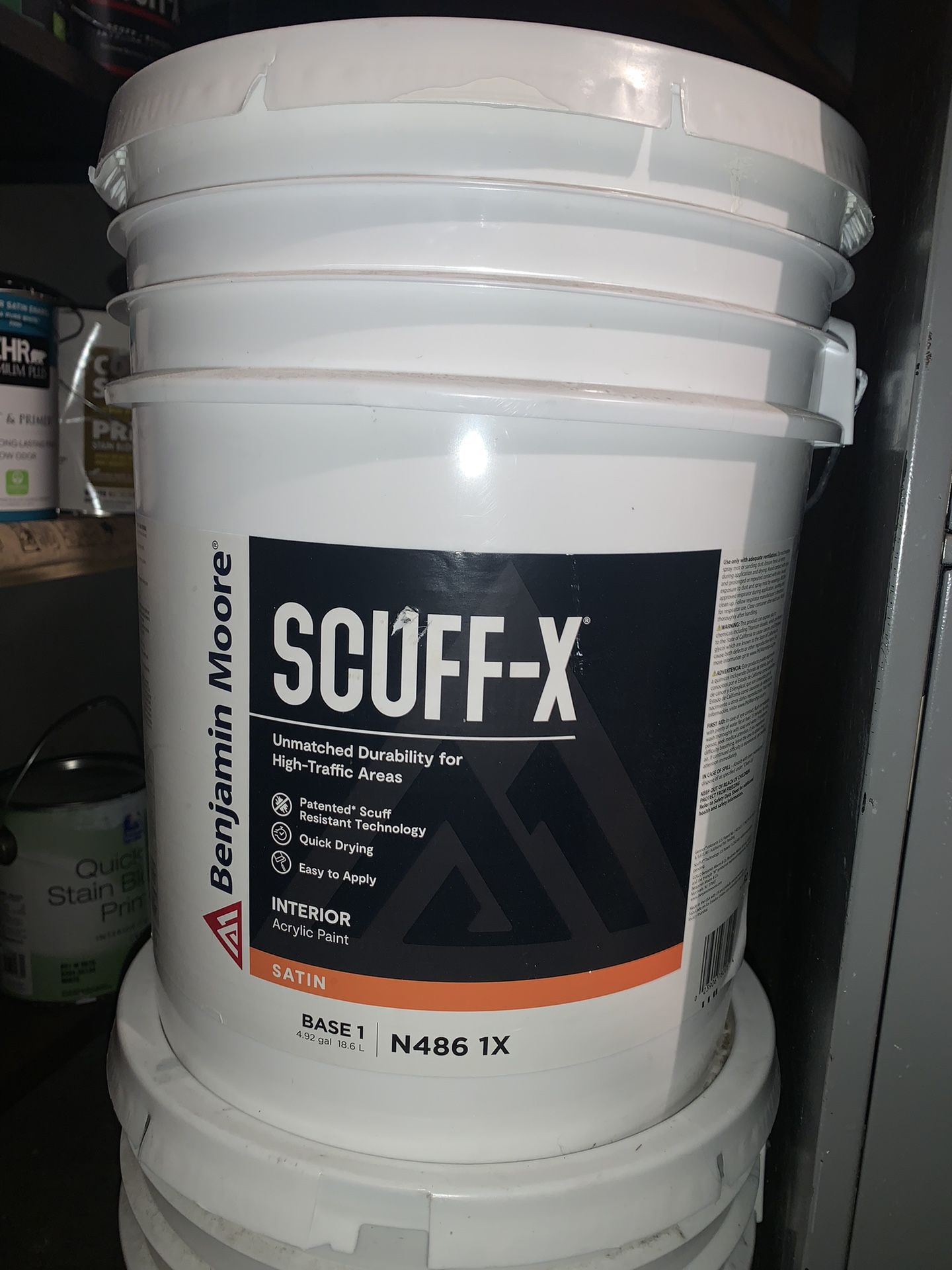 5- Gallon BENJAMIN MOORE Satin Interior Acrylic - SWISS COFFEE