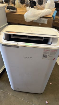 1000 btu frigidaireac  portatil  unit $249 !!