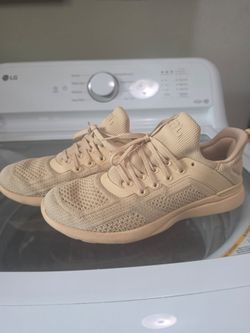 APL Women's Techloom Tracers 7.5