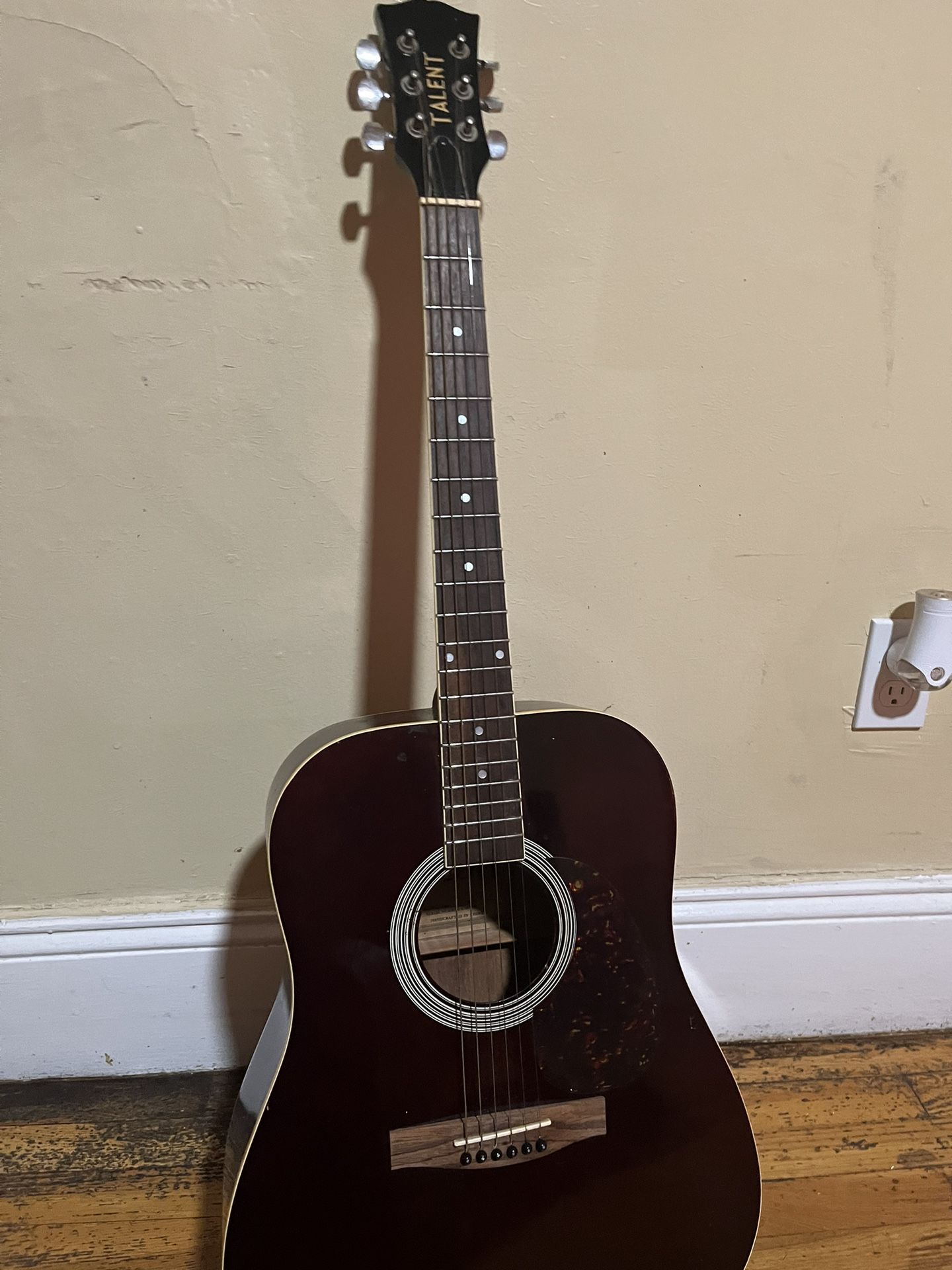 Used Acoustic Guitar