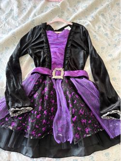 Girls witch costume size M 7/8