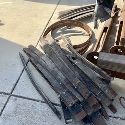 Wine barrel staves & 4 metal rings