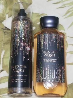 Bath & Body Works 'Into the Night' Spray & Shower Gel set