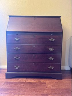 Heritage Henredon Solid Wood Secretary Desk – Smithsonian Collection
