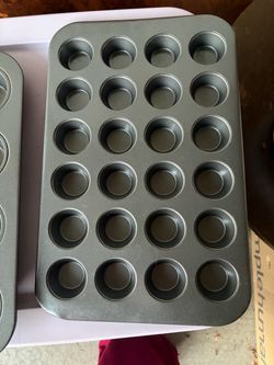 24-Cup Nonstick Mini Muffin Pan