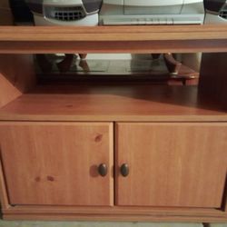 TV Stand 30 Long X23.5 X 19 Wide