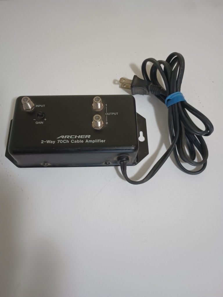 Archer 2 Way 70 Ch Cable Amplifier