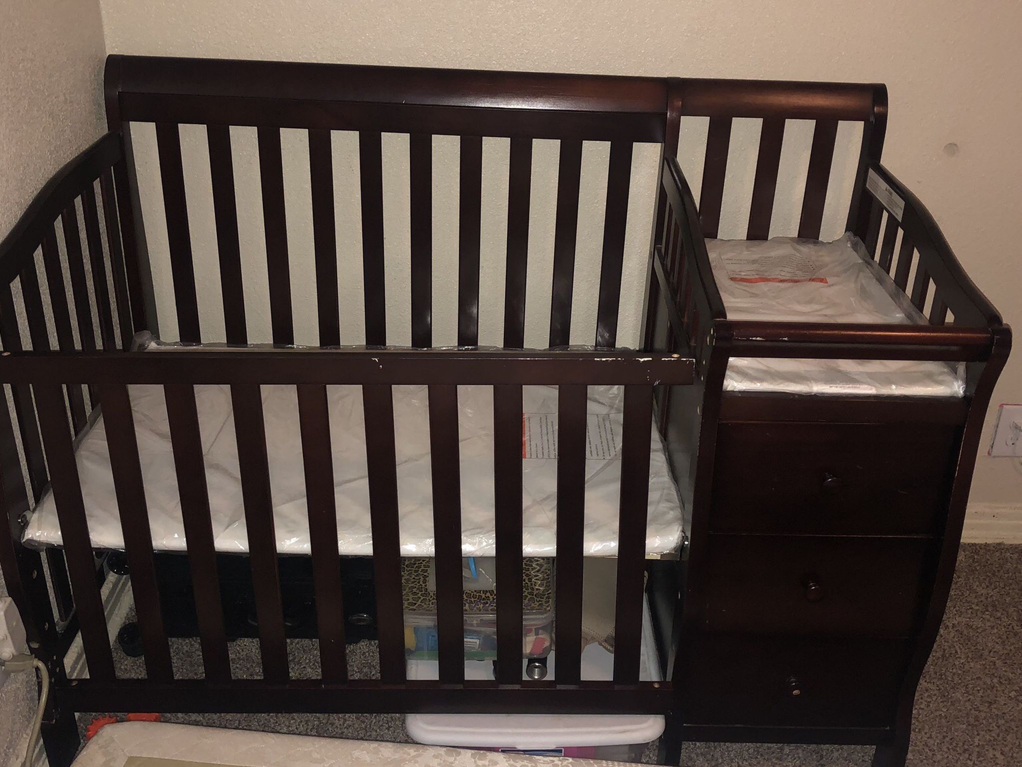 Crib w/ Drawers, Changing Table And Removeable Rail