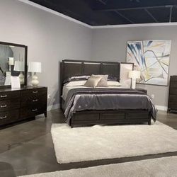 New King Bedroom Set 