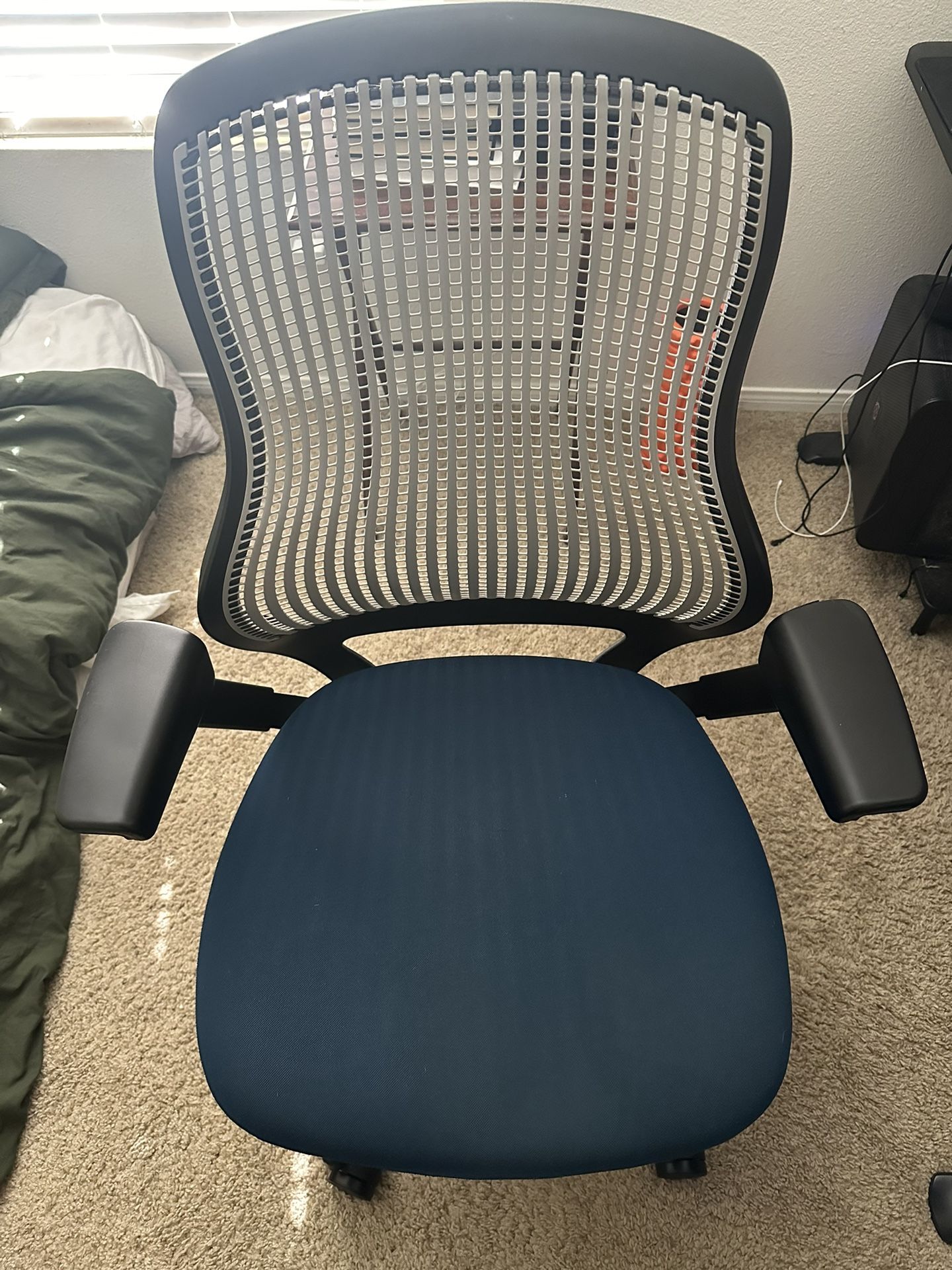 Knoll Regeneration Ergonomic Office Chair