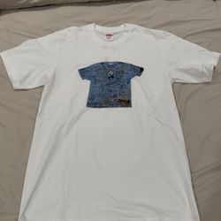 supreme tshirt brandnew size small