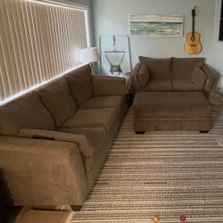 Sofa & loveseat 