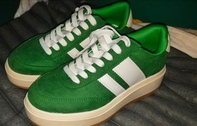 Maiden girl sneakers