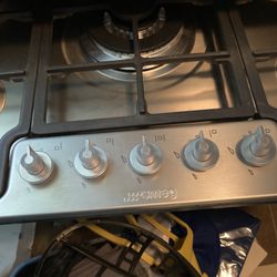 Gas Stovetop & Hood