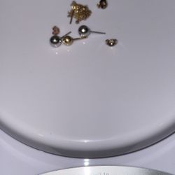 1.2 Grams Of 10kt/14kt Gold Scrap 