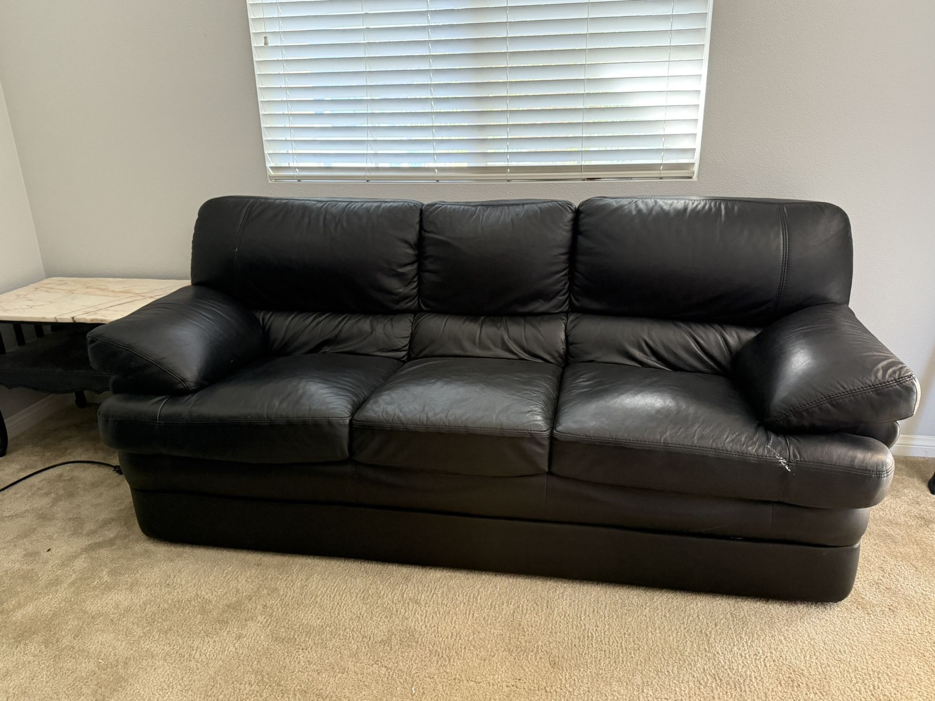 Beautiful Black Leather Couch 