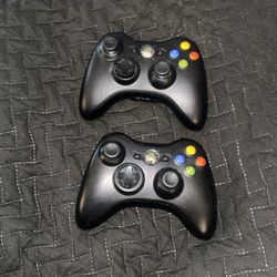 (2) Xbox 360 Wireless Controllers. Lightly Used