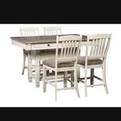 Ashley Dining Table 