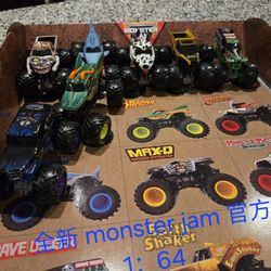 Monster Jam, Official 12-Pack of 1:64 Scale Die-Cast Monster Trucks