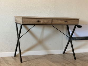 Brand new desk