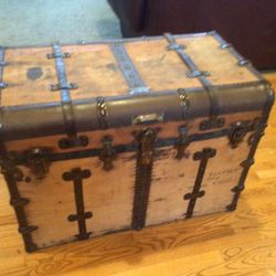 Antique Steamer Trunk/Chest