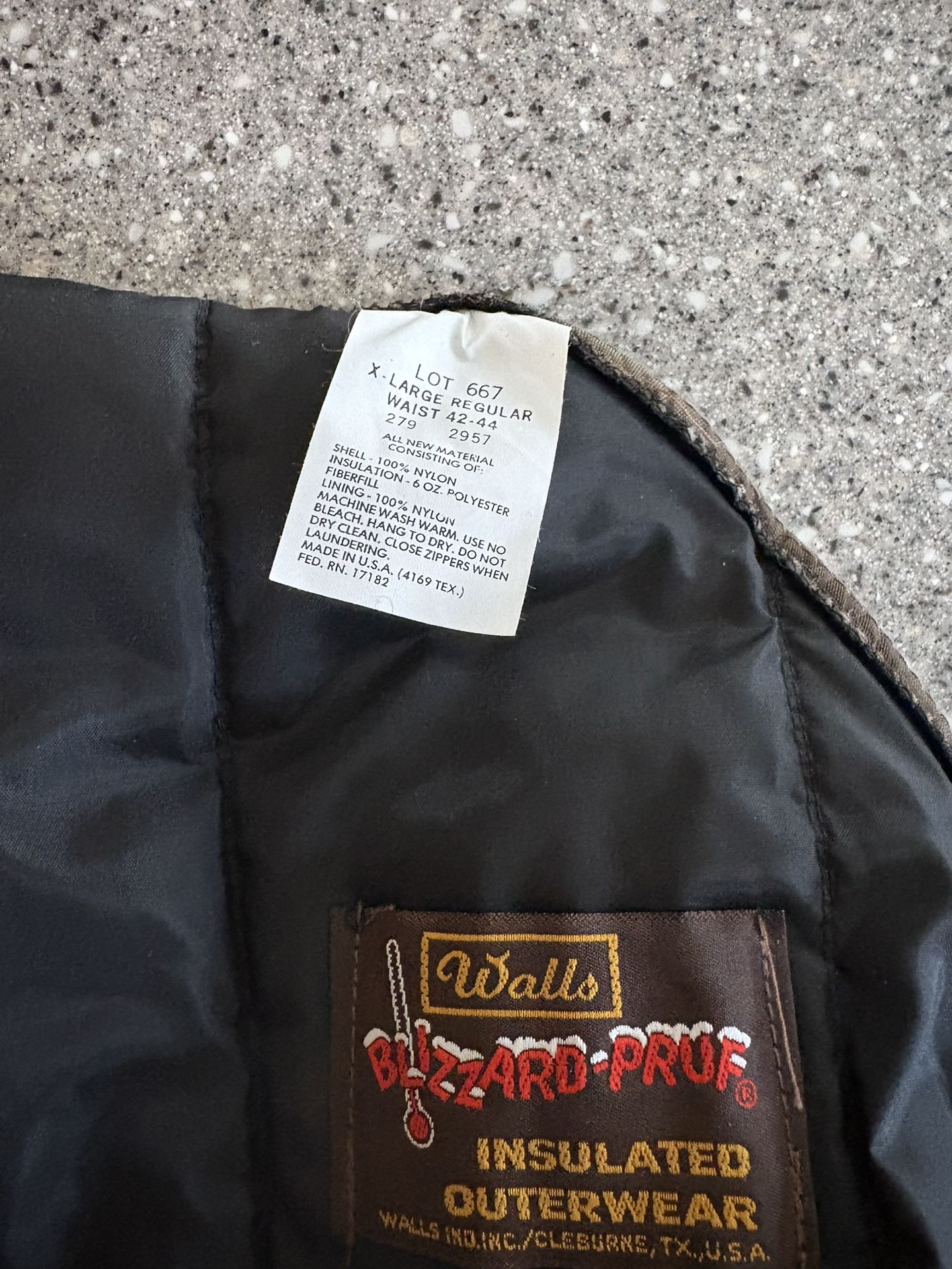 Vintage Bass Pro Outerwear