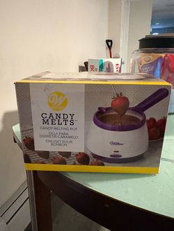 Wilton Candy Melts Candy Melting Pot