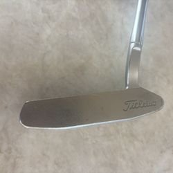 SCOTTY CAMERON STUDIO STAINLESS NEWPORT 2.5 