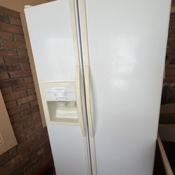 Used Good Condition Refrigerator 