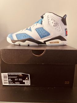 Air Jordan 6 Retro University Blue