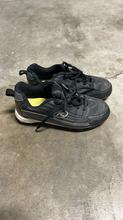 Youth Baseball Cleats - Size 3